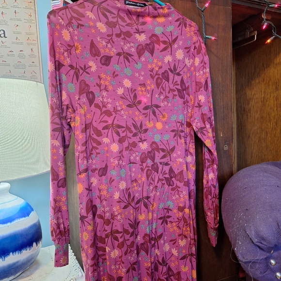 Dress - Picture 2 of 2